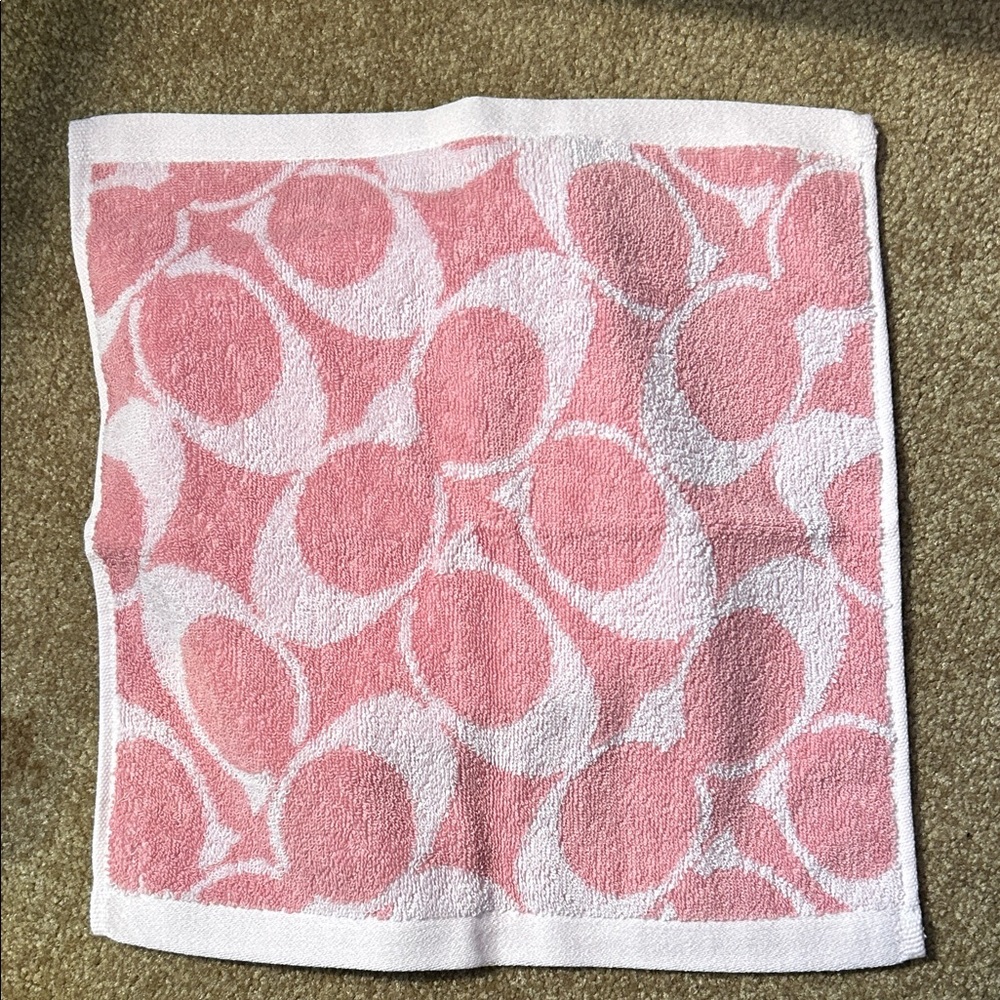Coach Pink Wash Cloth with a Lovely Accessory - Picture 2 of 4